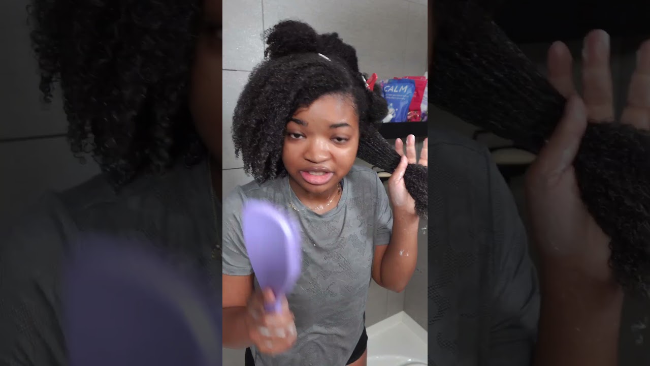 UnBrush vs Tangle Teezer. Which one do you prefer? #naturalhair #washday