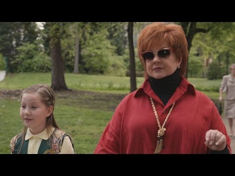 Melissa McCarthy on Having to Apologize for Cursing in Front of Kids in 'The Boss'