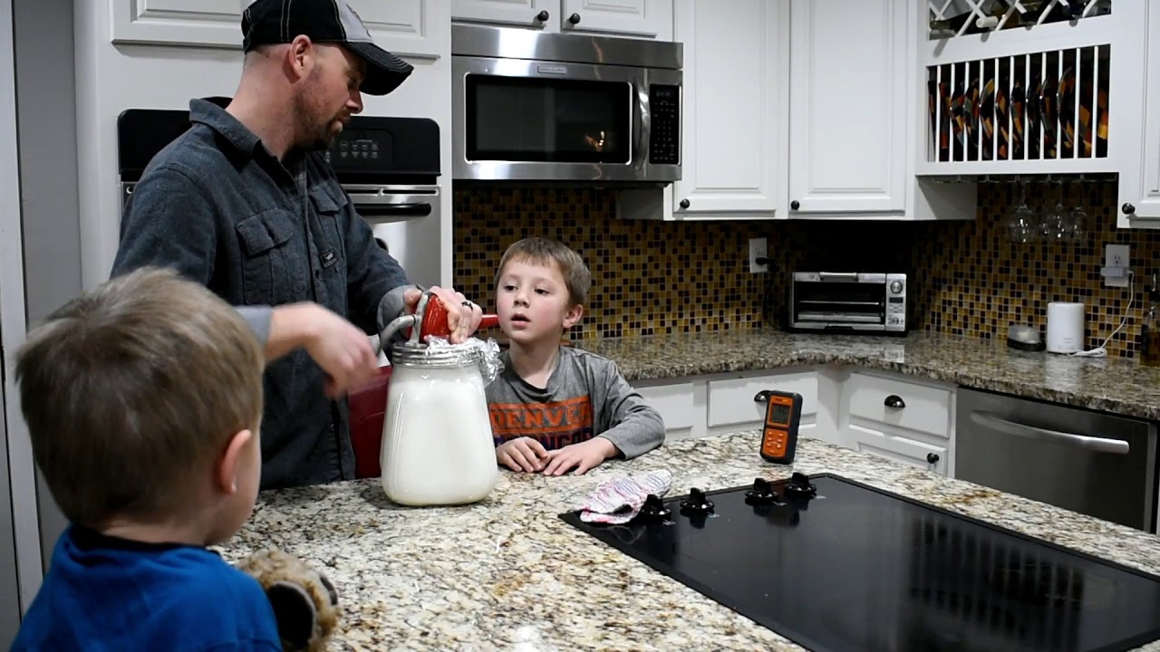 How To Make 🐮Homemade Butter🐮 Using a Butter Churn #homemadebutter