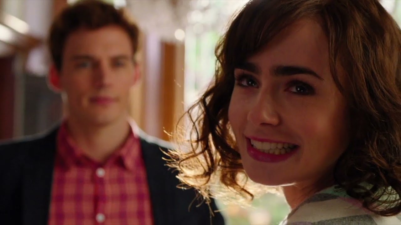 Love, Rosie|Alex finally came back to see Roise.